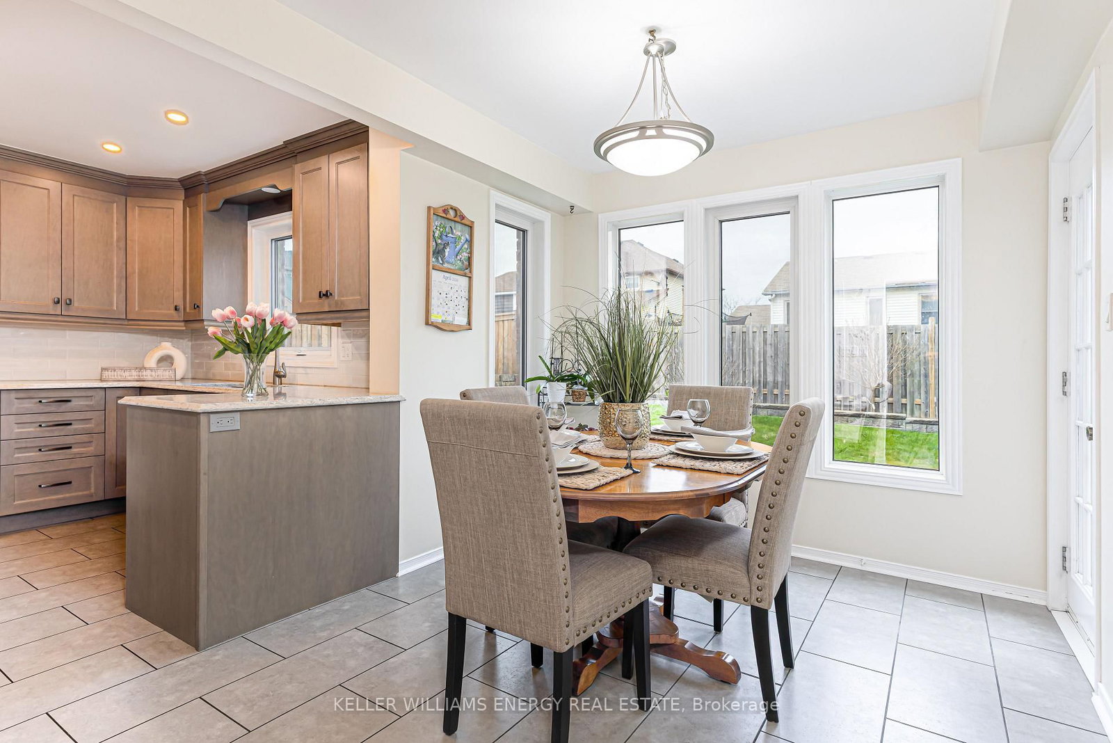 873 Lochness Crescent - Photo 8