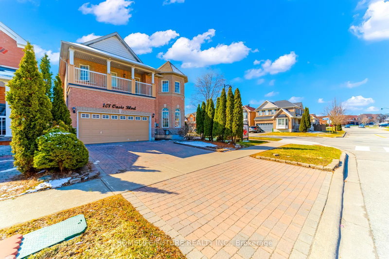 101 Oasis Blvd, Toronto, M1X 1X2 | Image 2
