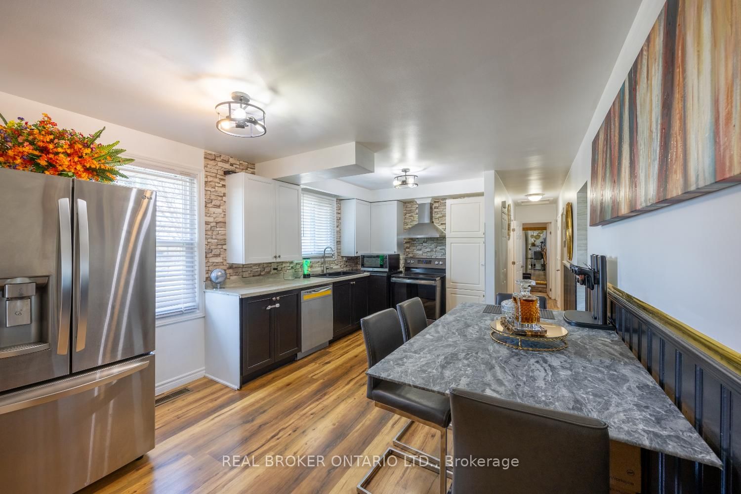 324 College Avenue - Photo 5