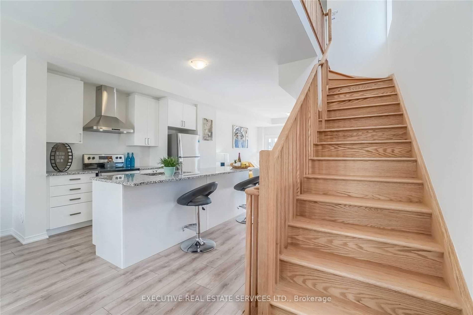 245 Royal Northern Path - Photo 4