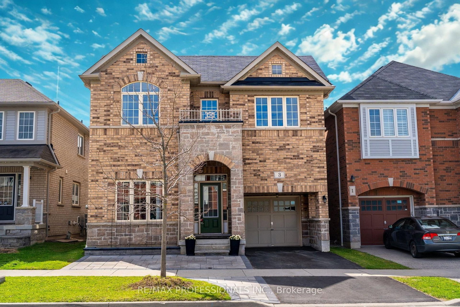 Detached House for sale at 3 Skelton Crescent, Ajax, Ontario, L1Z 0S2 - Central East - MLS: E13065374