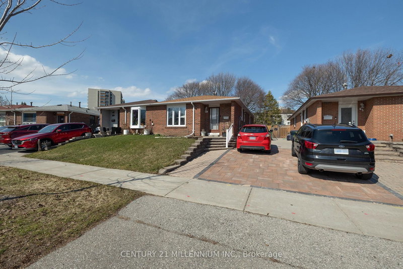 home for lease on 67 Coxworth Crescent