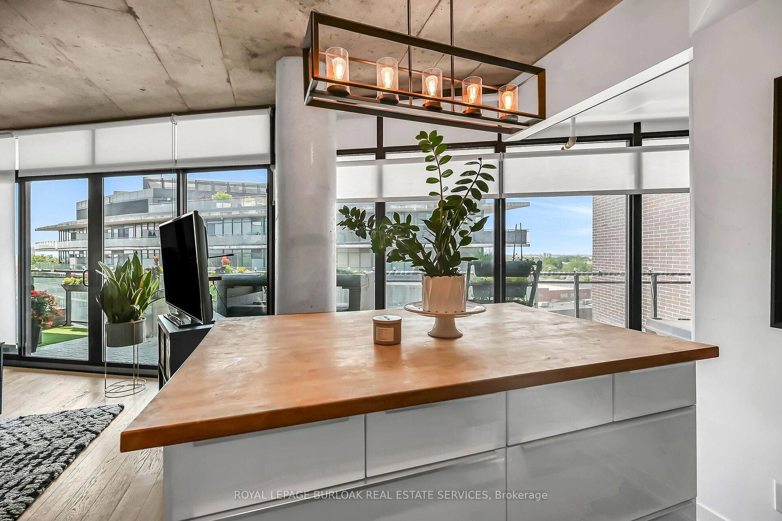 1201 Dundas Street E, Unit 902 - Photo 12