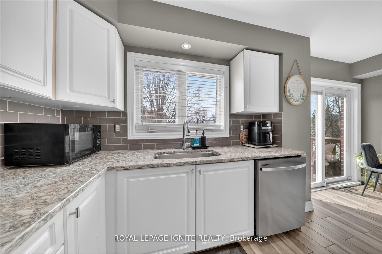 571 Longworth Avenue • #27 • Clarington, ON photo 19