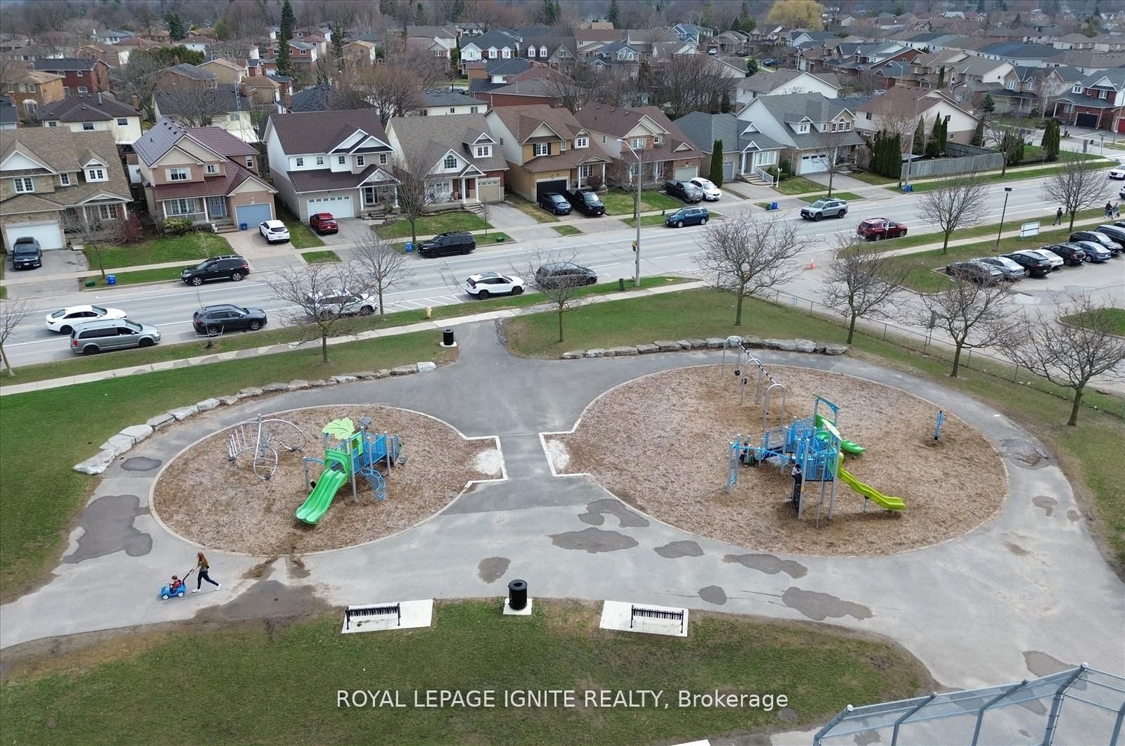 571 Longworth Avenue • #27 • Clarington, ON photo 39
