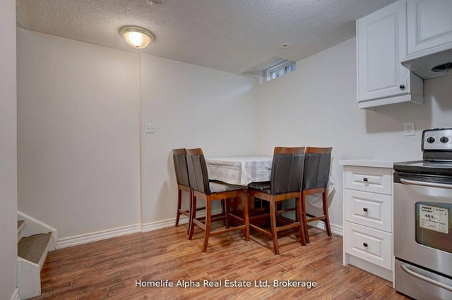 6 BSMNT - 2798 Eglinton Avenue E