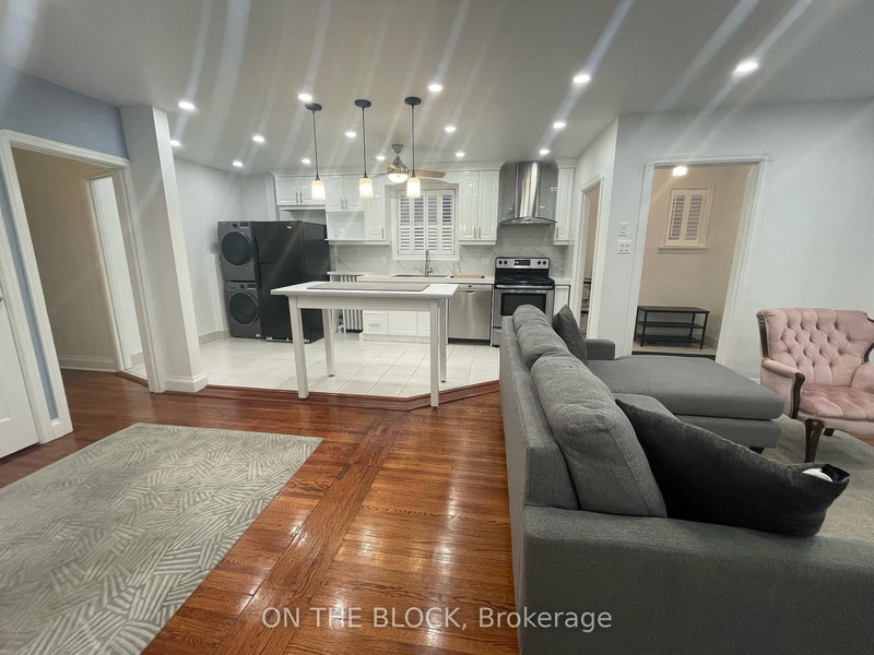 216 Donlands Ave, Toronto, M4J 3R1 | Image 3
