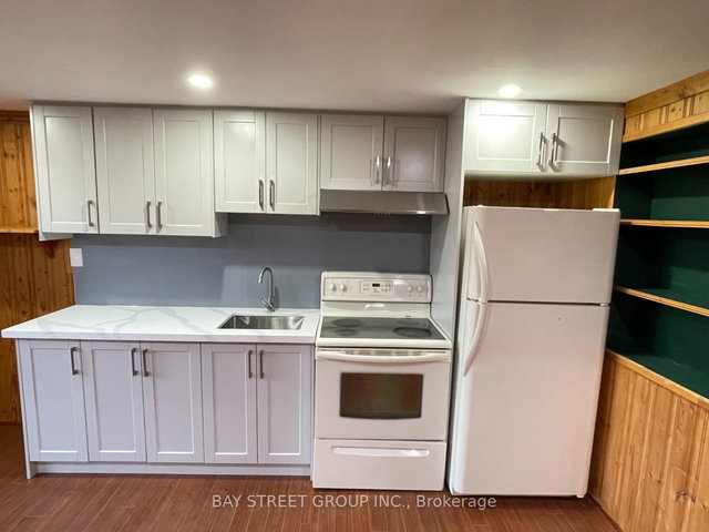 Bsmt - 882 Southdown Drive