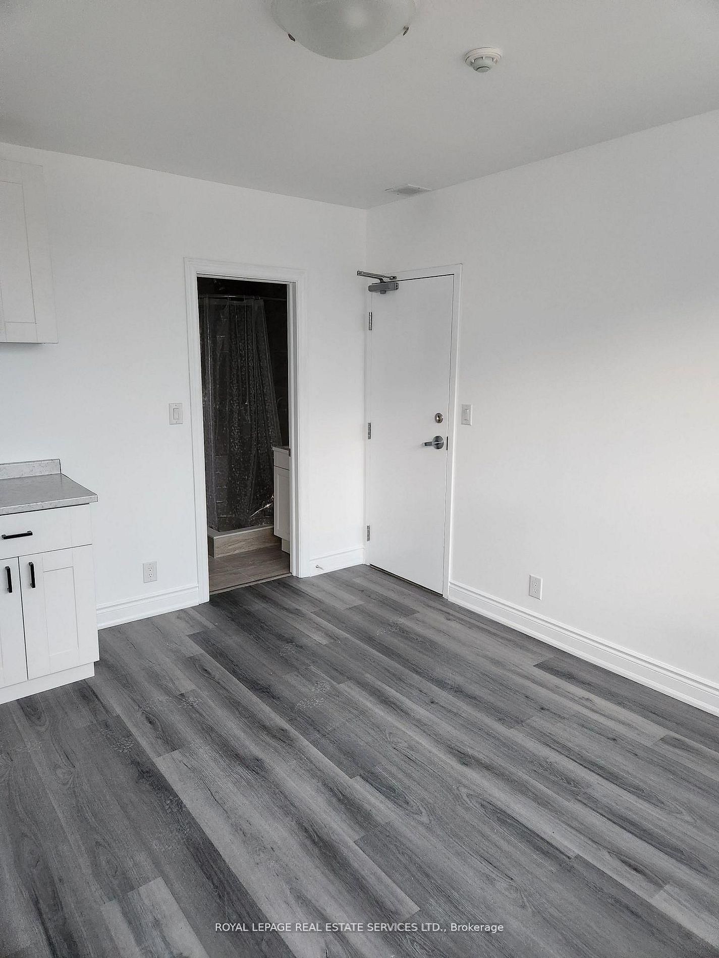 2820 Danforth Avenue, Unit 210 - Photo 6