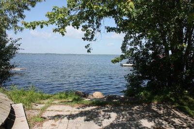 54 Williams Point Road • Scugog, ON photo 9