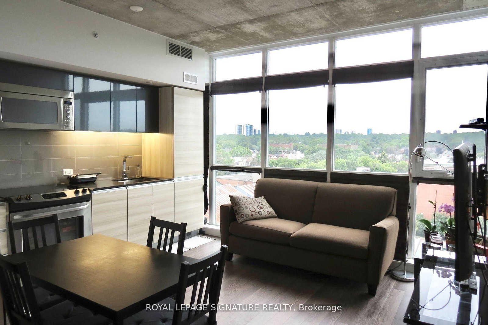 1190 Dundas Street E, Unit 923 - Photo 2
