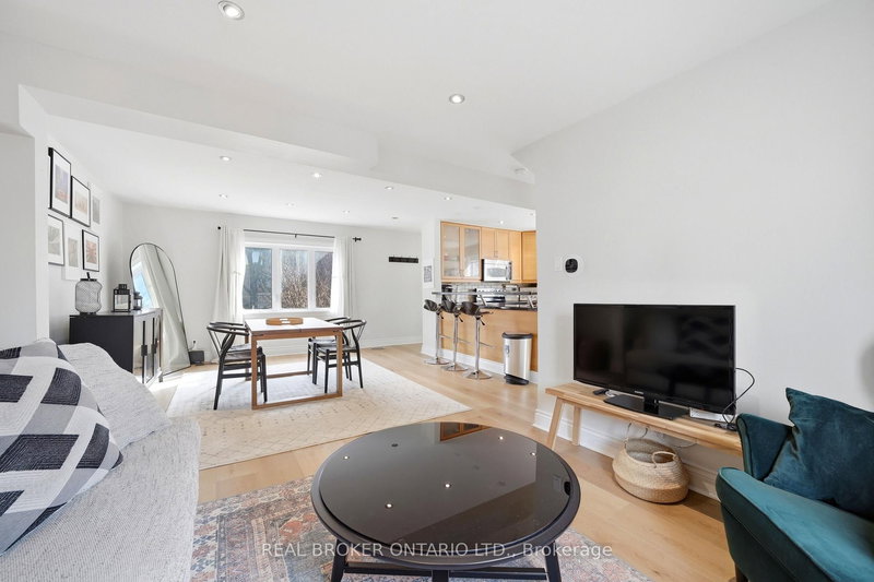 Upper - 24 Glenburn Ave, Toronto, M4B 2X2 | Image 2