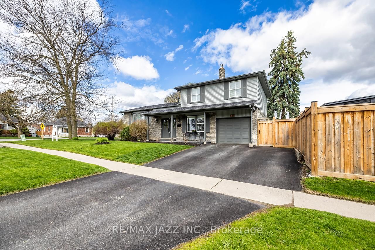 Detached House for sale at 95 Hobbs Drive, Clarington, Ontario, L1C 3M2 - Bowmanville - MLS: E13068044