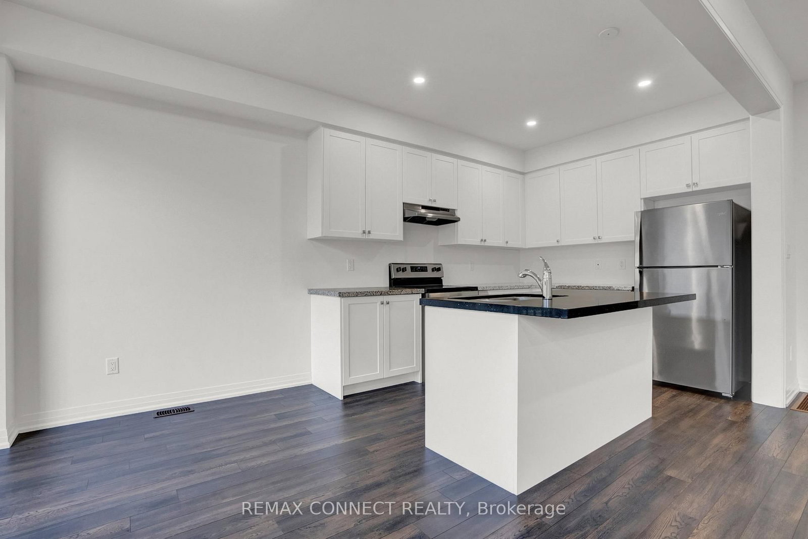 110 Armilia Place - Photo 21