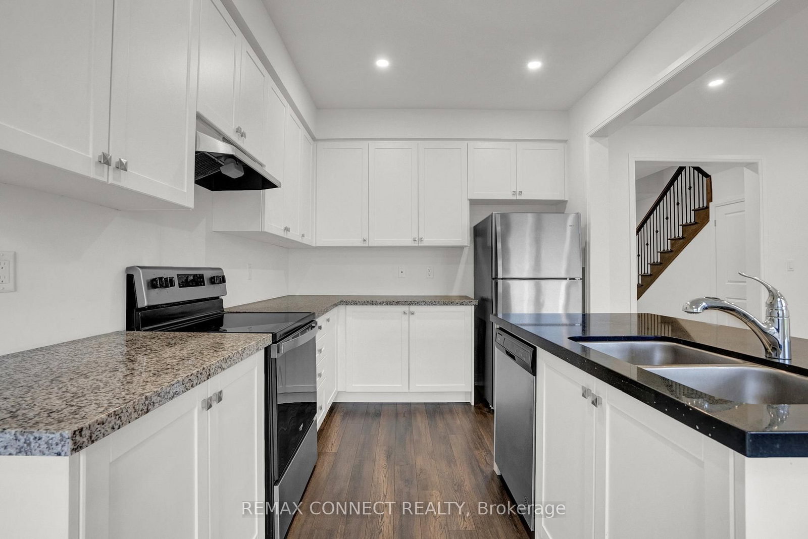 110 Armilia Place - Photo 23
