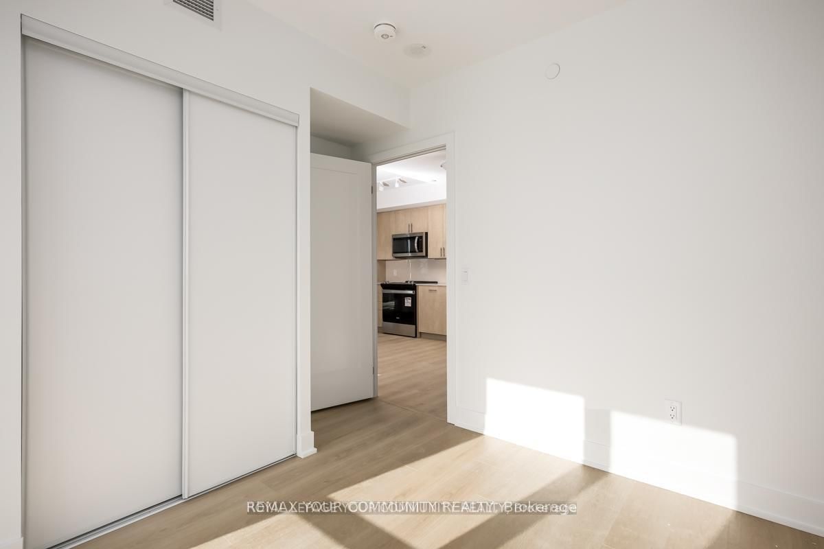 2545 Simcoe Street N, Unit S2106 - Photo 16