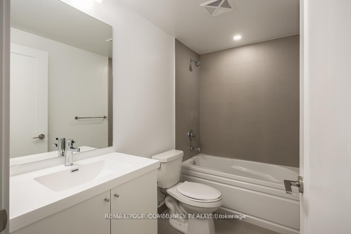 2545 Simcoe Street N, Unit S2106 - Photo 17