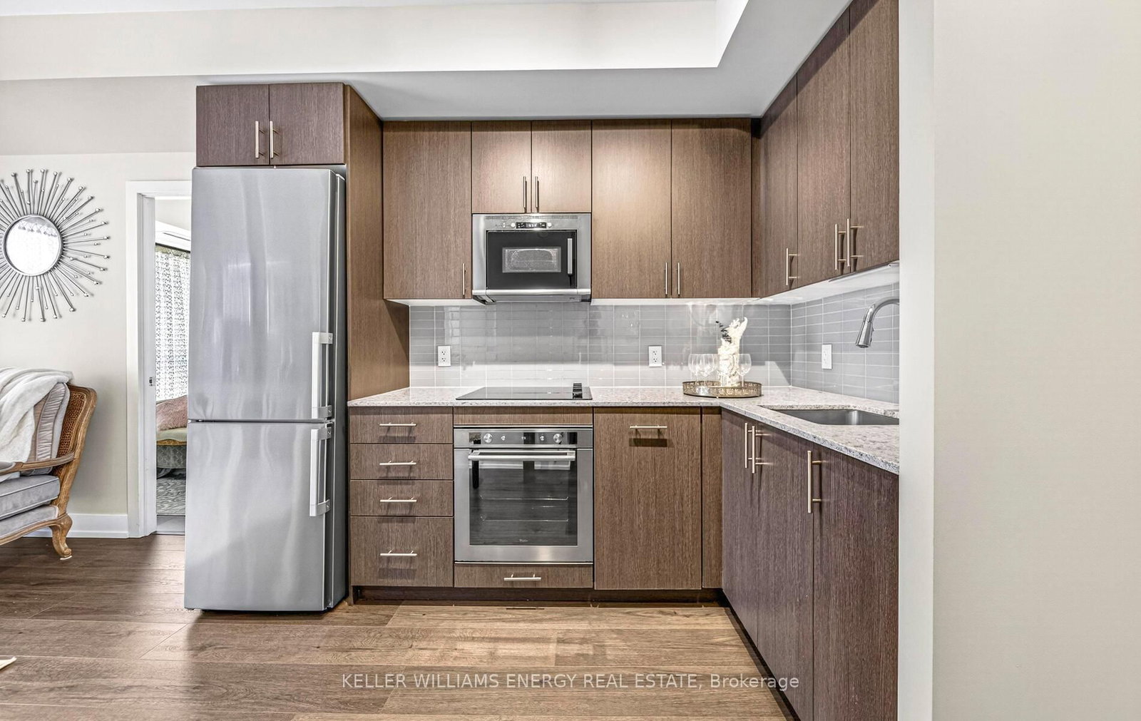 2550 Simcoe Street N, Unit 405 - Photo 6