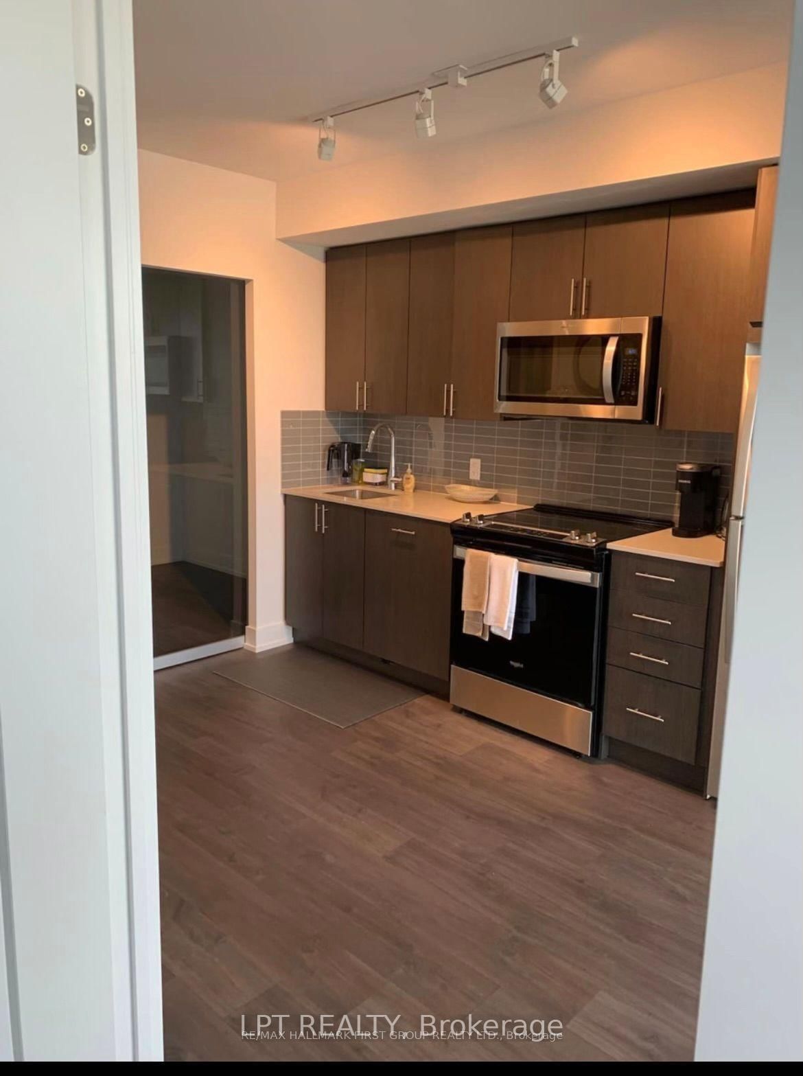 2550 Simcoe Street N, Unit 1114 - Photo 10
