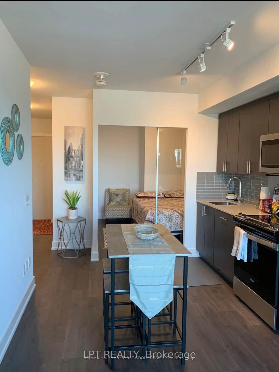 2550 Simcoe Street N, Unit 1114 - Photo 12
