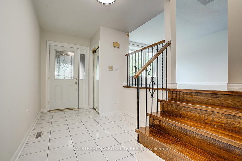 141 Chartland Blvd S, Toronto, M1S 2R9 | Image 3
