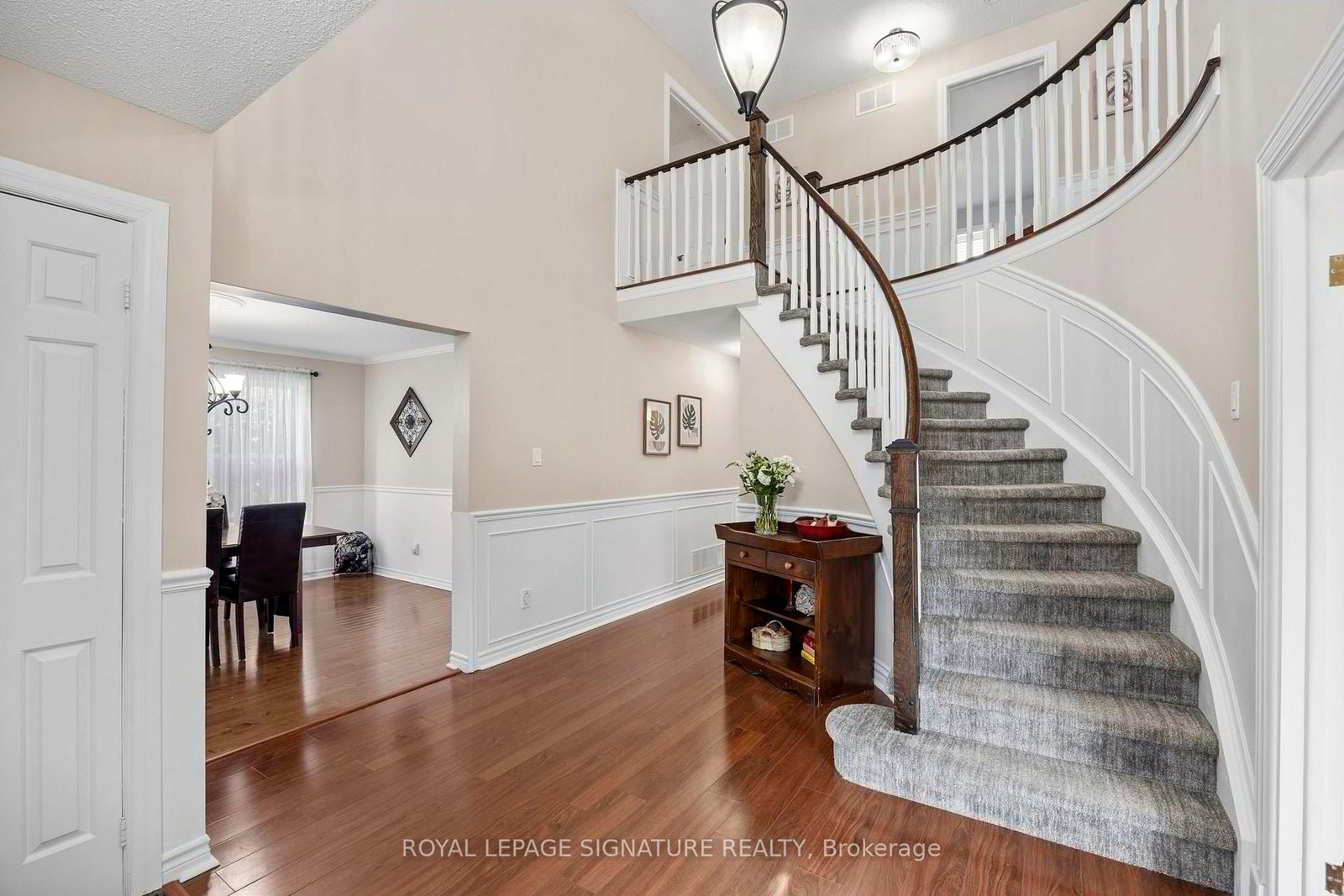 661 Weyburn Square - Photo 3