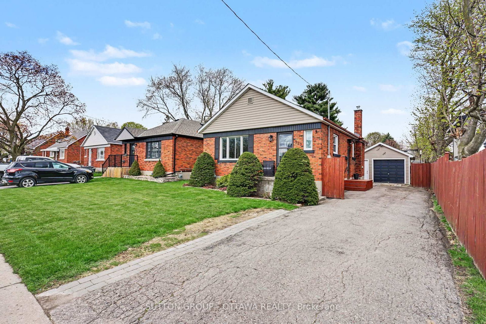 Detached House for sale at 323 Wilson Road, Oshawa, Ontario, L1H 6C4 - Donevan - MLS: E13069488
