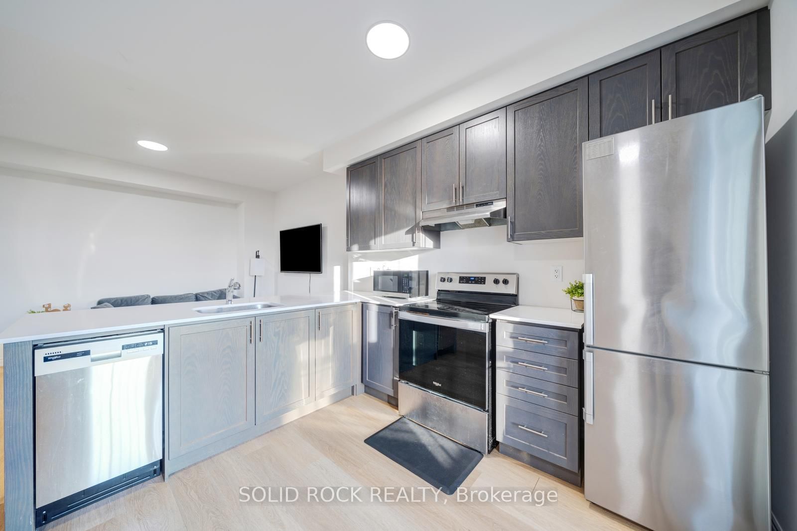 480 Beresford Path • #17 • Oshawa, ON photo 10