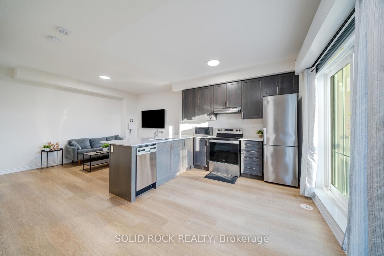 480 Beresford Path • #17 • Oshawa, ON photo 13