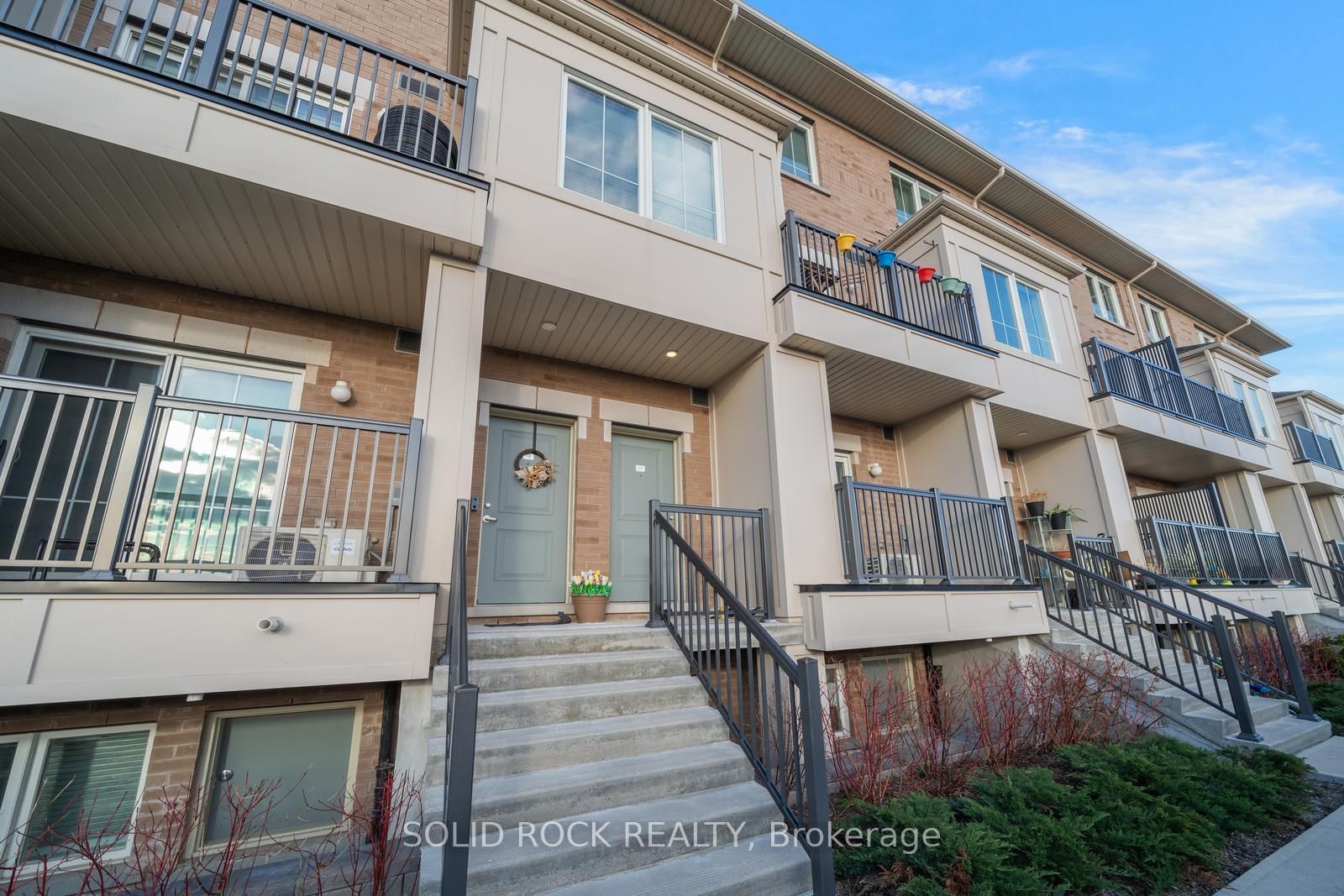 480 Beresford Path • #17 • Oshawa, ON photo 3