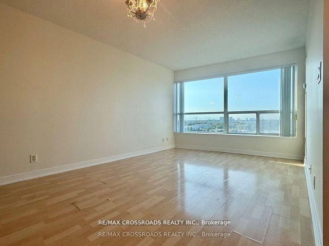 1115 - 38 Lee Centre Drive
