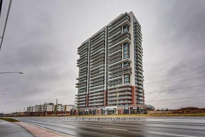 2550 Simcoe Street N, Unit 1807