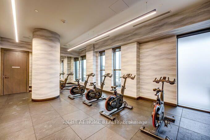 2550 Simcoe Street N, Unit 1807 - Photo 21