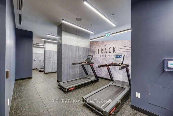 2550 Simcoe Street N, Unit 1807 - Photo 22