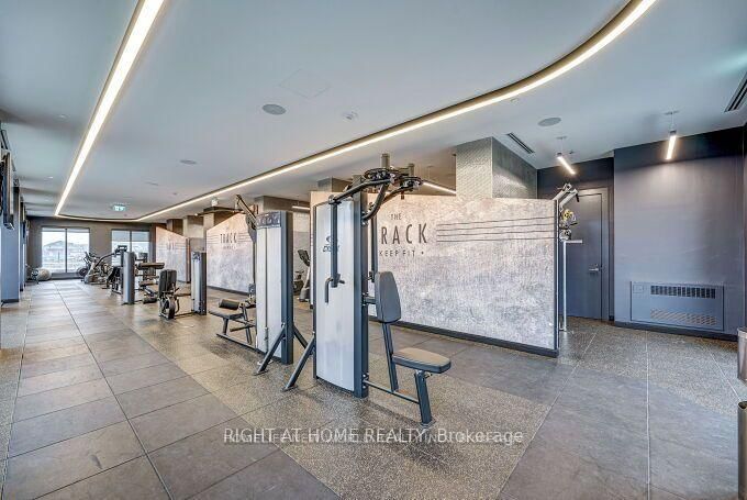 2550 Simcoe Street N, Unit 1807 - Photo 25