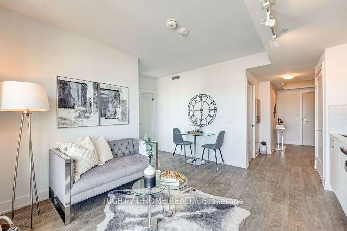 2550 Simcoe Street N, Unit 1807 - Photo 6