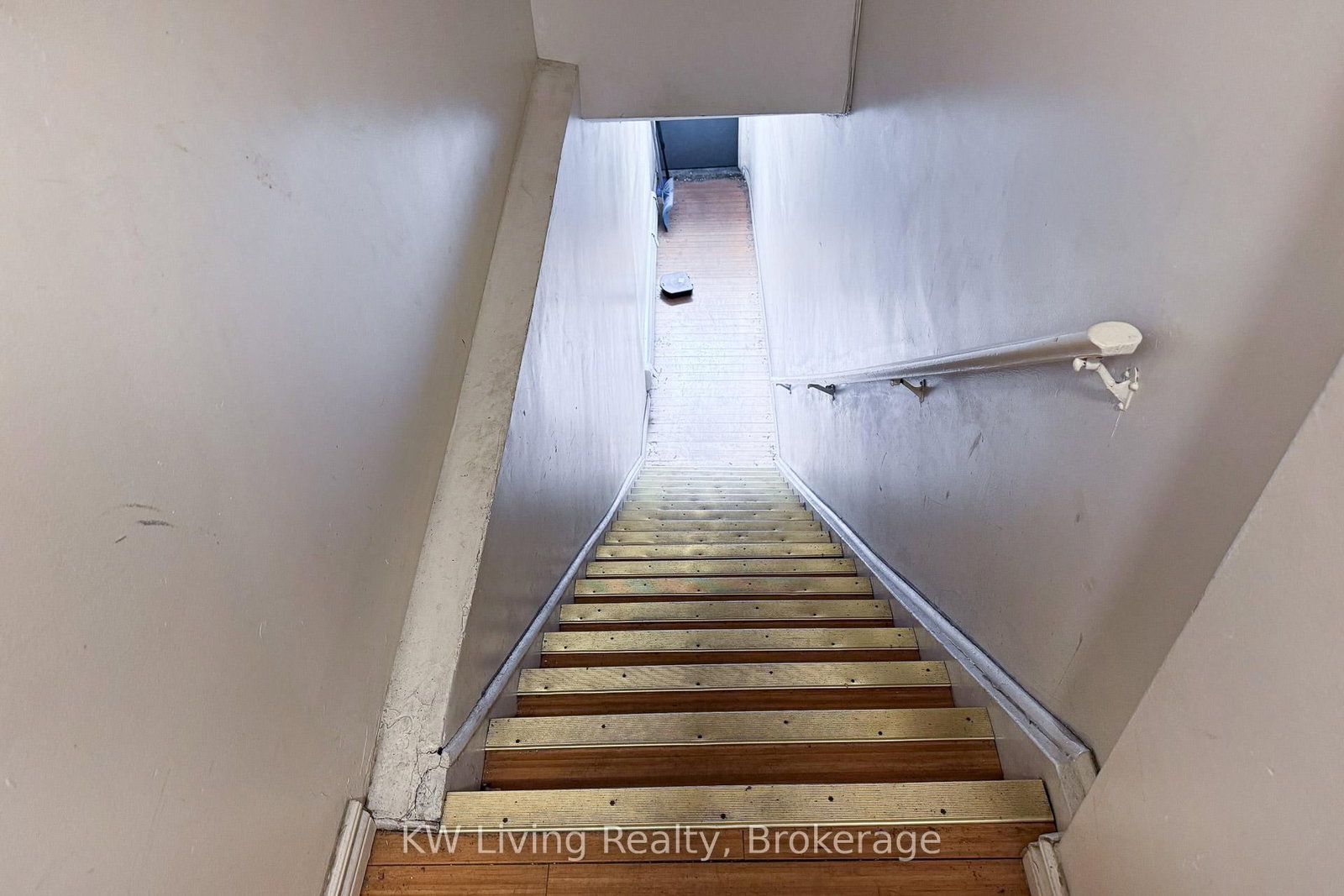 2183 & 2185 Danforth Avenue - Photo 38