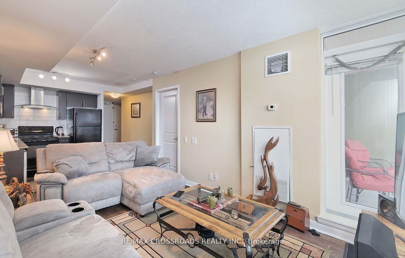190 Borough Drive, Unit 2011 - Photo 5
