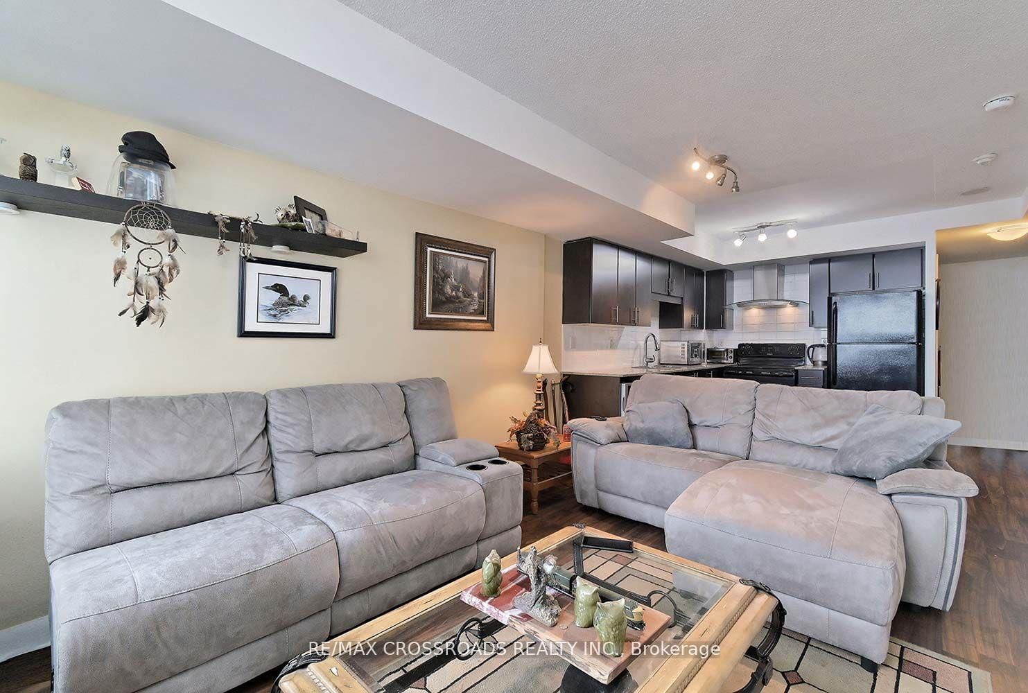 190 Borough Drive, Unit 2011 - Photo 7