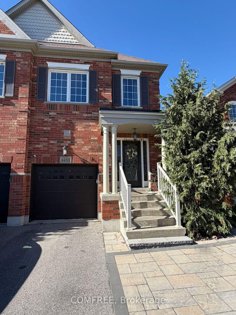 1450 Rennie St, Oshawa, Ontario