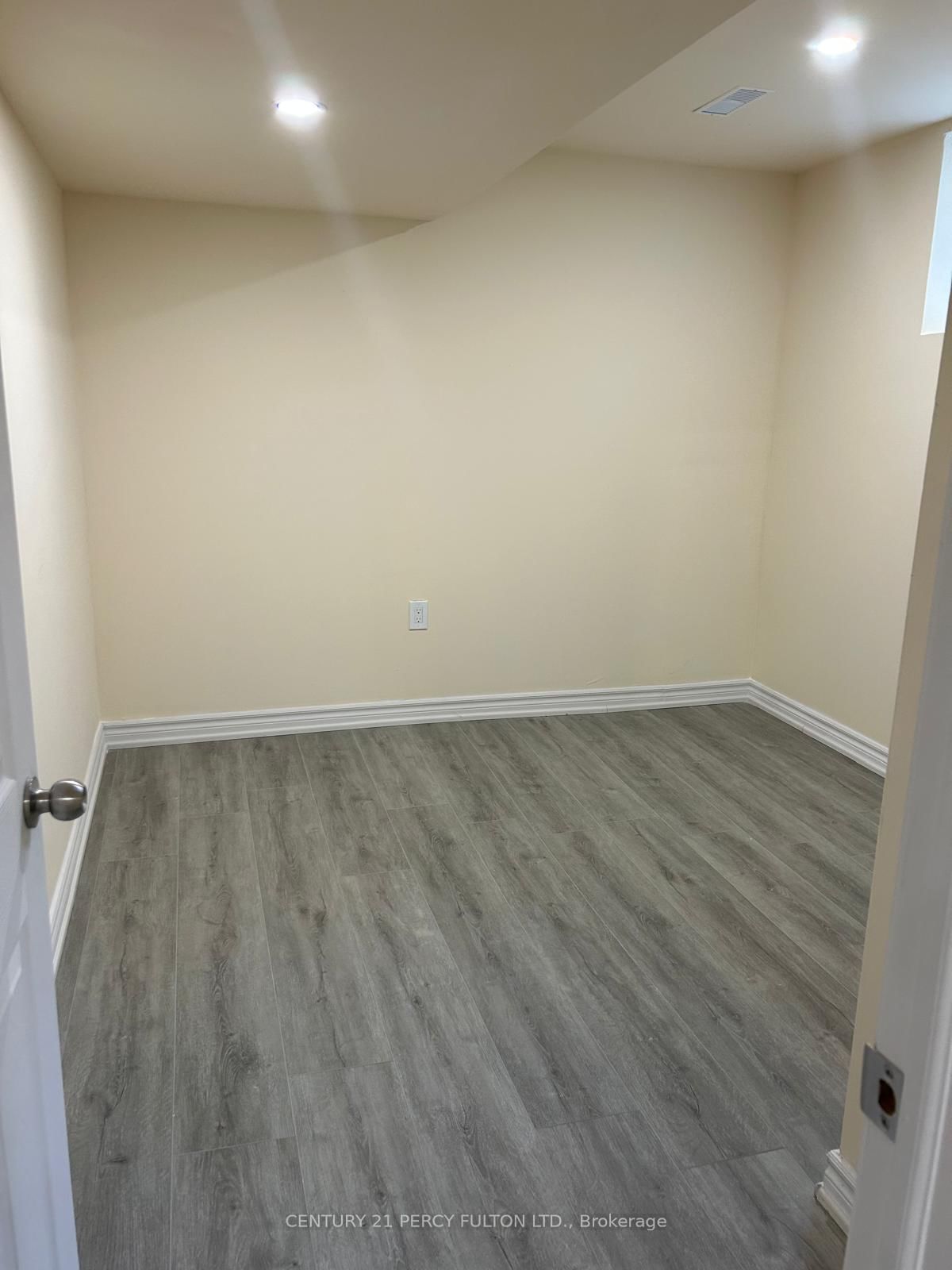 66 Cluett Drive, Unit BSMT - Photo 7