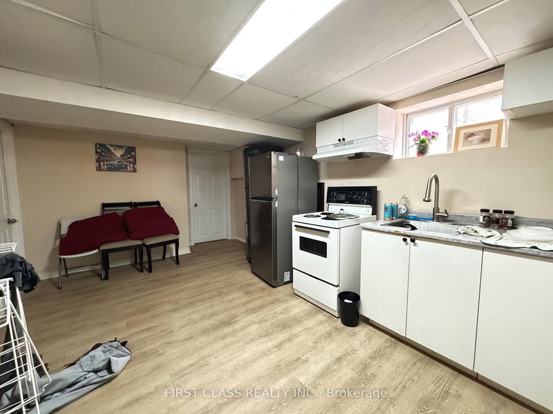 Bsmt - 11 Ellington Dr, Toronto, M1R 3X6 | Image 3