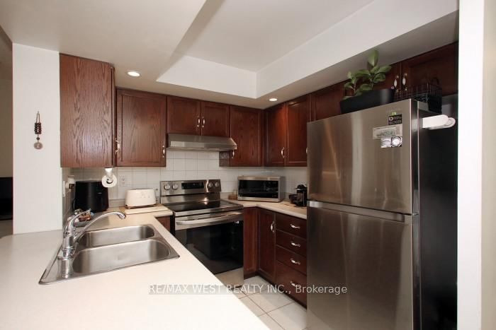 125 Omni Drive W • #339 • Toronto, ON photo 10