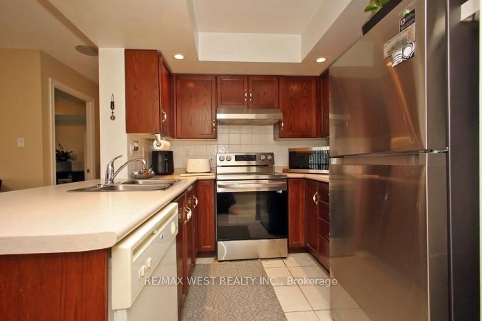 125 Omni Drive W • #339 • Toronto, ON photo 12