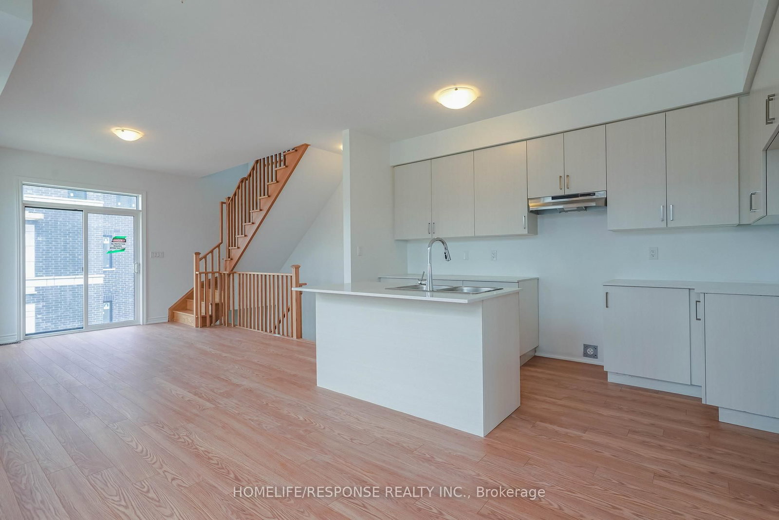 331 Okanagan Path S - Photo 2