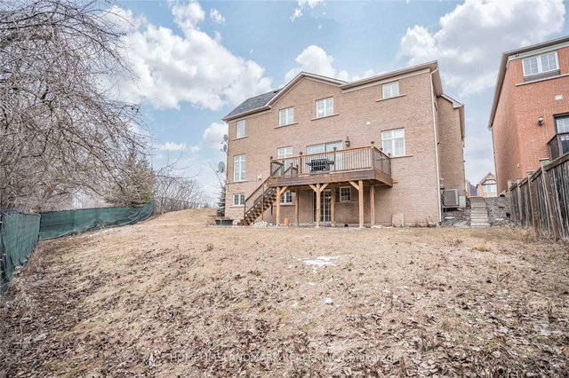 49 Williamson Drive W