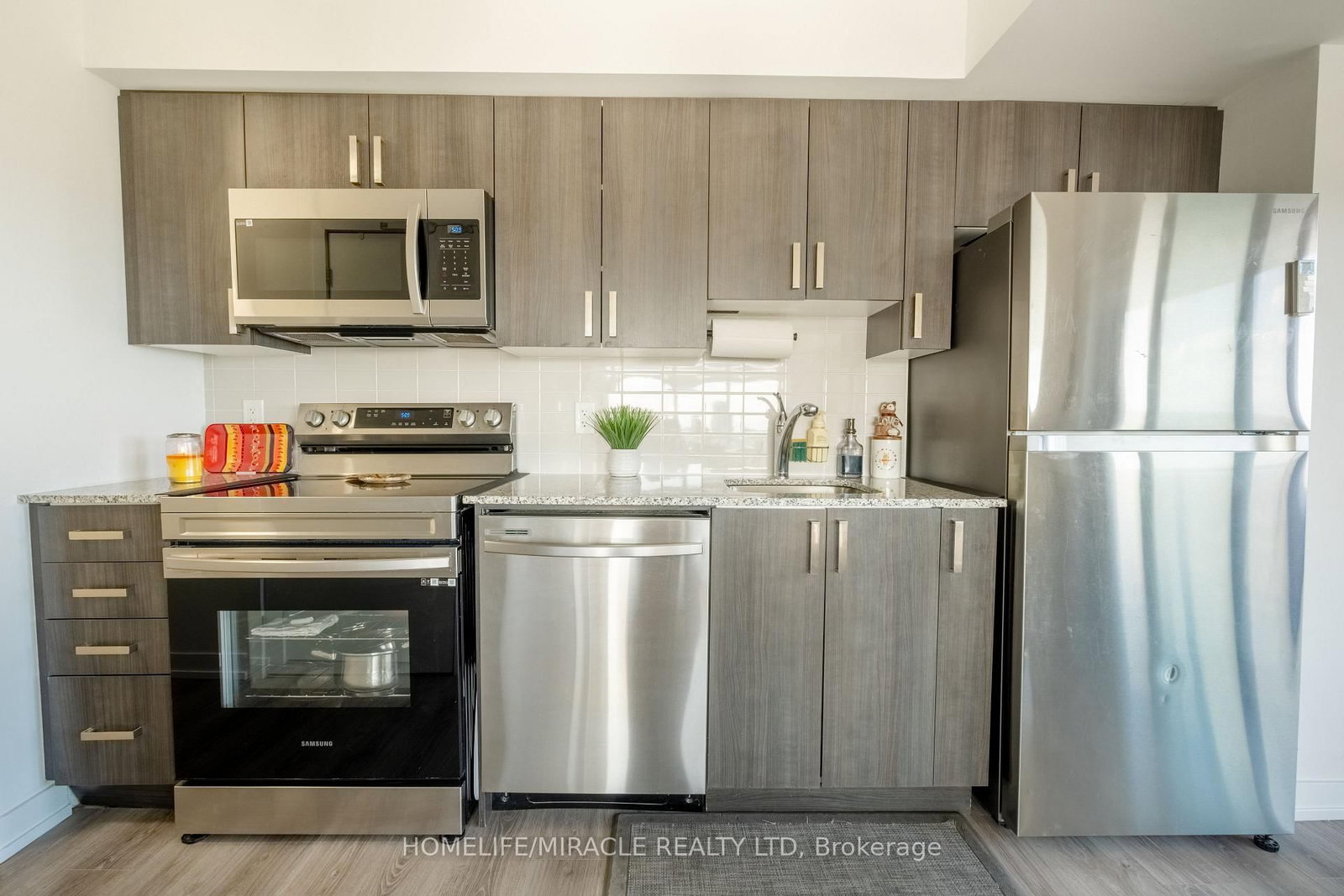 1480 Bayly Street, Unit 1014 - Photo 11