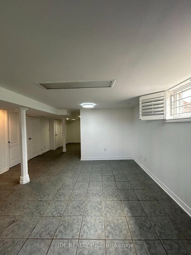 Bsmt Suite A - 2 Kellyvale Rd Rd, Toronto, M1R 3M3 | Image 2