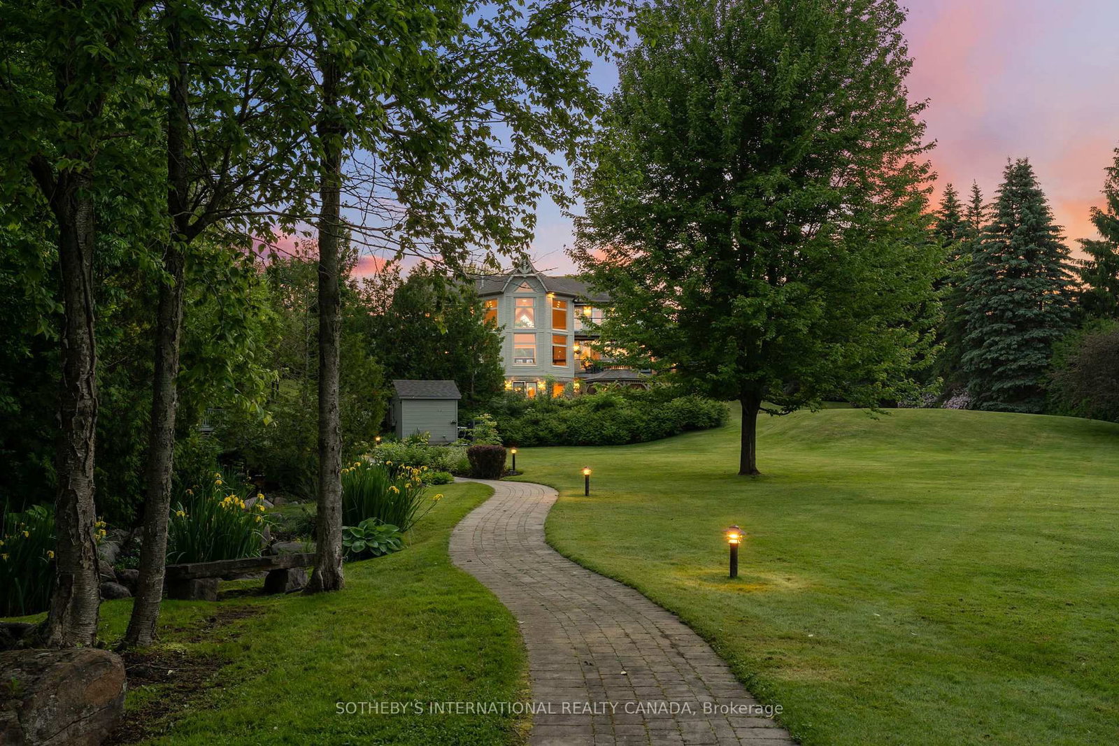 12 Island View Court • Scugog, ON photo 6