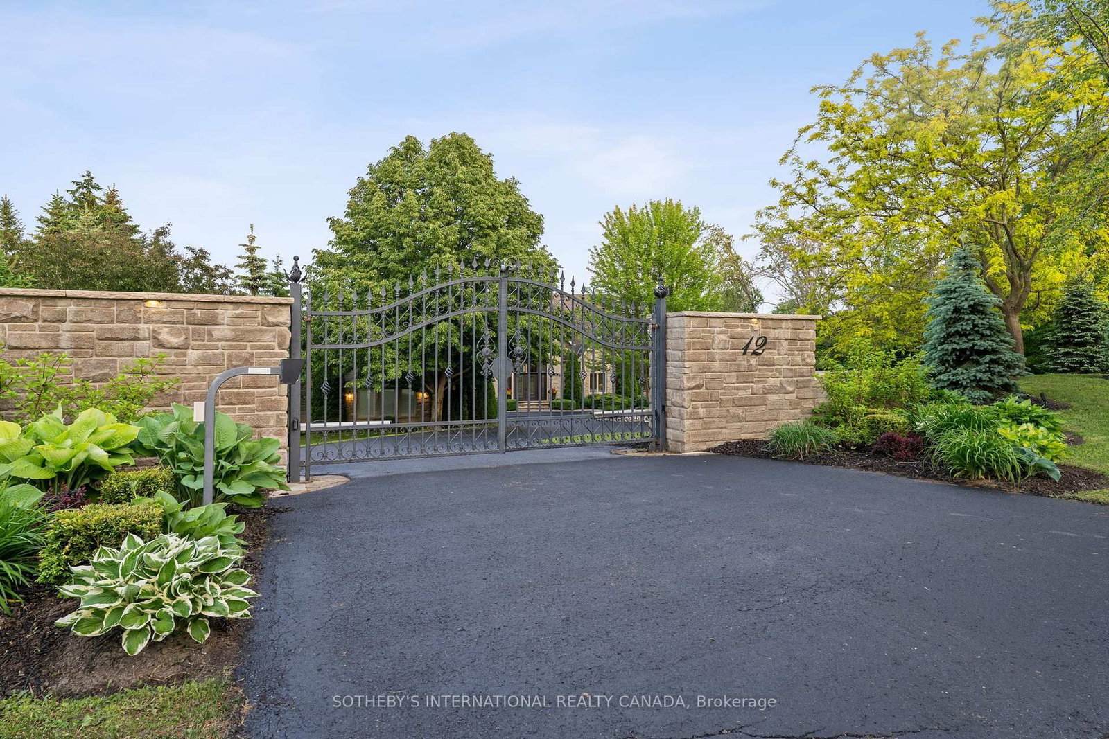 12 Island View Court • Scugog, ON photo 7